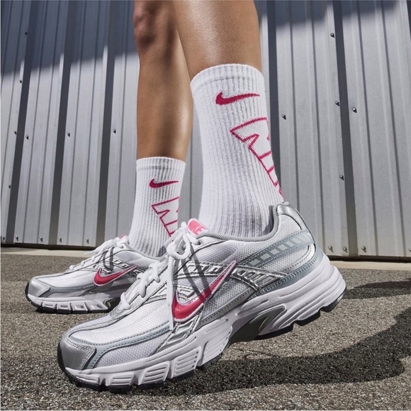 Nike Shoes - ✔️NWT: NIKE - Women's Initiator Running Shoes - Size 9